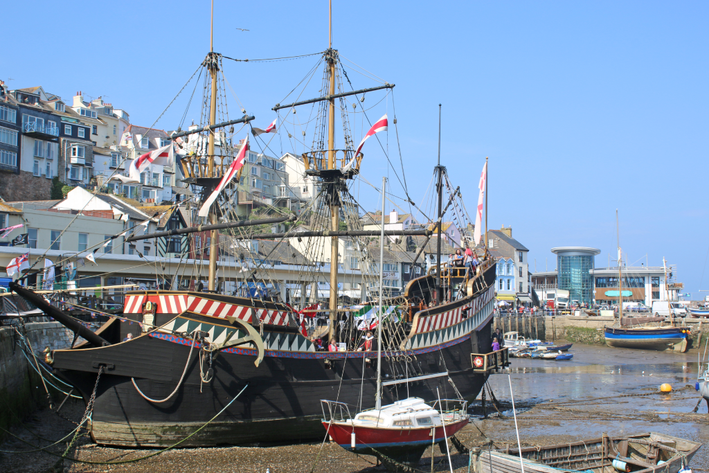 Harbour View Guest House Brixham | Brixham Golden Hind