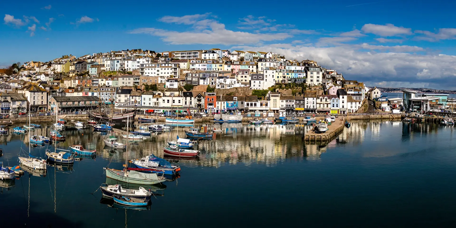 Harbour View Hero Background